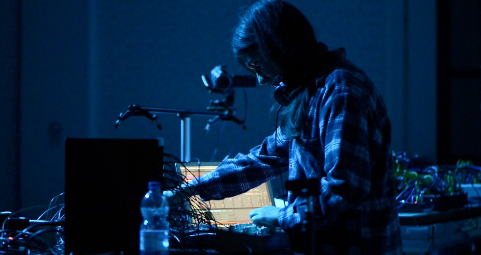 Koolmorf Widesen Playing live